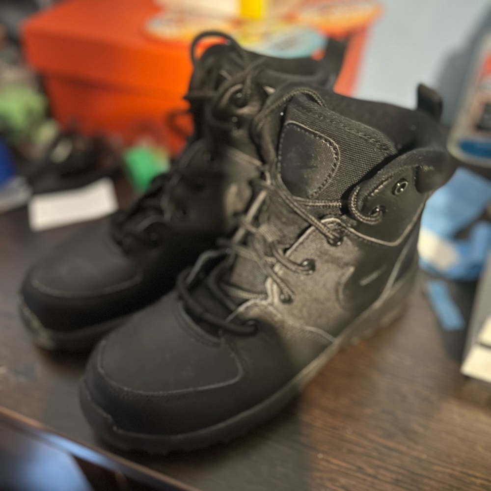 Nike Boots